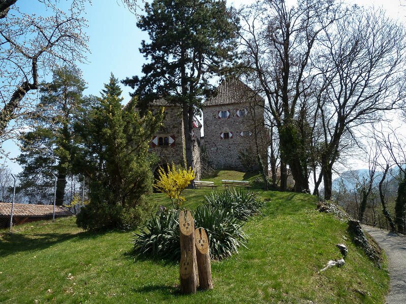 Schloss Wehrburg Prissian
