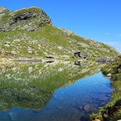 Gruensee Spronser Seen Ufer Biwak Felsen
