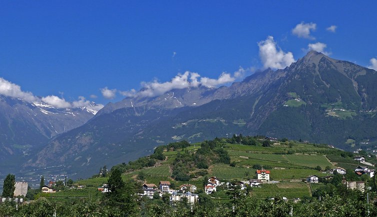 dorf tirol zenoberg tirolo monte s zeno