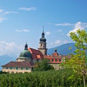 dorf tirol johanneum seminar