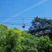 dorf tirol meran sessellift von meran nach dorf tirol am zenoberg ober tappeinerweg