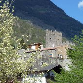 schloss hochnaturns fruehling