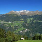 blick von ulfas richtung stuls und jaufenkamm