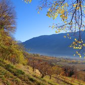 herbst aussicht vinschgau bei naturns richtung noerderberg meran