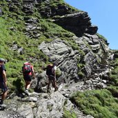 Aufstieg Hochgang Scharte Steintreppe Wanderer