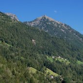 magdfeld hoefe dahinter matatzspitze