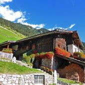 hoefe in tabland am sonnenberg blumen am balkon