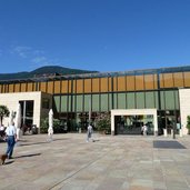 meran thermenplatz therme meran