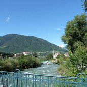 meran blick ueber passer und therme