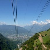 seilbahn meran sicht auf meran