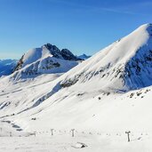 Meran Lift Ifinger im Hintergrund rechts Plattinger