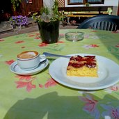 pause mit kaffee kuchen