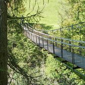 haengebruecke meraner hoehenweg naturnser sonnenberg