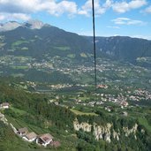 dorf tirol erdpyramiden bei schloss tirol