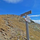 aufstieg mittager wegweiser windspitz