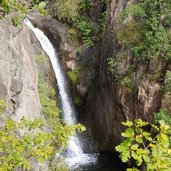 Kroellturm Gargazon Wasserfall