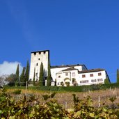 schloss lebenberg im herbst