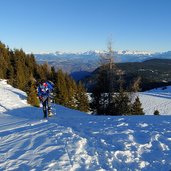 schneeschuhwandern mit panorama