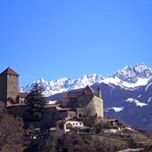 schloss tirol winter