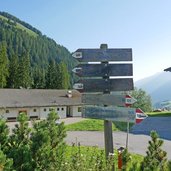 st gertraud ultental wegweiser wanderwege