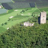 lana burgruine brandis brandisburg mit golfplatz lana