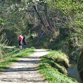 maiser waalweg unter verdins wanderer