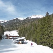 skipiste sinkmoos ulten schwemmalm bei talstation sessellift