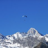 texelgruppe mit paraglider