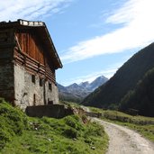 Meraner Hoehenweg Nord Mitterkaser