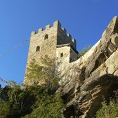 Schloss Juval Turm Schlossmauer Zinnen ED P