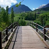 bruecke am radweg passeier bei kuens