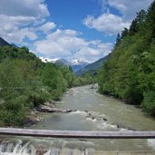 passeiertal passer richtung st leonhard mit berg fleckner