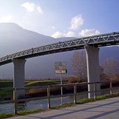 etschtalradweg bruecke siebeneich