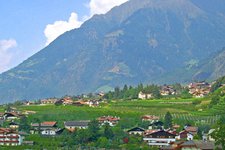 algund mitterplars lagundo plars di mezzo