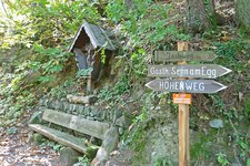 marlinger hoehenweg altavia marlengo