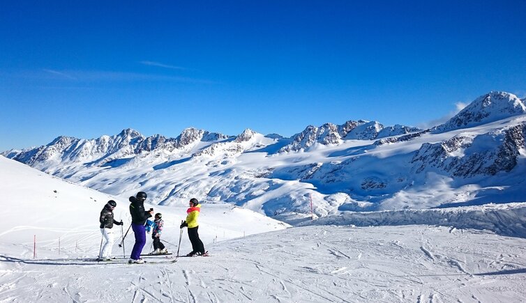 schnalstal winter skifahrer personen new