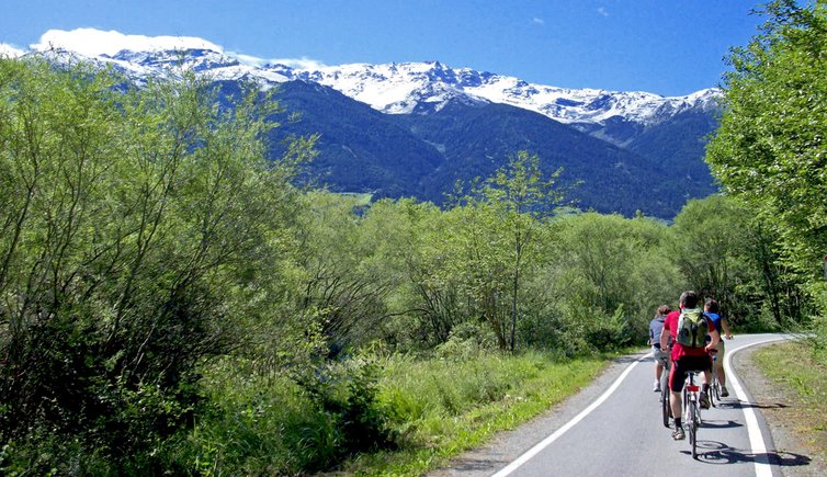 Radweg Vinschgau Von Reschen über Mals nach Meran