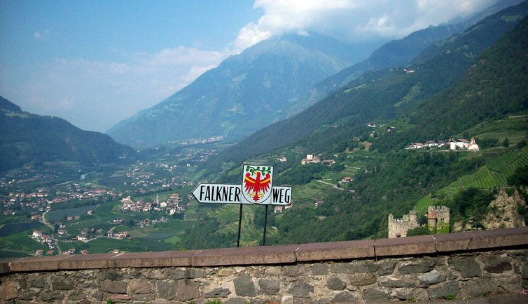 dorf tirol falkner weg