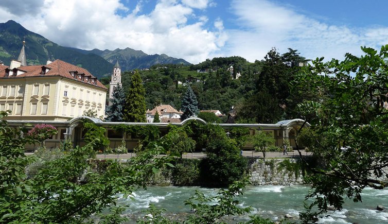 meran winterpromenade wandelhalle